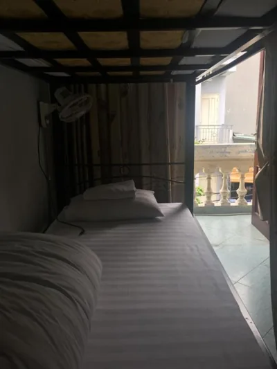 Cama individual en habitación compartida mixta — Hanoi Ecogreen Hostel
